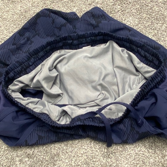 Blue Pattern Under Armour Shorts, S - Picture 8 of 9